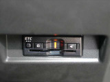 高速道路や有料道路の必需品のETCを設置しています。本体の収納やカードの出し入れに便利なスマートインタイプです。カードを入れるだけで、料金所をノンストップ&キャッシュレスで通過出来ます★☆★☆