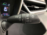 ライトスイッチです。「AUTO」にすると外の明るさに応じてスモールライト・ヘッドライトが自動でON・OFFします。夕暮れ時や屋内駐車場、トンネルなどに便利です。フォグランプもON・OFFできます。