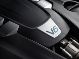 マセラティの100年の歴史が詰まった、V6ツインターボエンジン 350馬力(カタログ値)。是非店頭でその走りやエギゾーストを、肌で、耳でご体感ください。