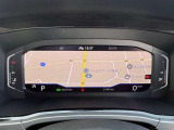 【Digital Cockpit Pro】メーター表示に加え、ナビゲ―ションのマップ、アシストシステムなど好みに応じて表示を切り替えできます。