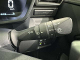 【オートライト】車外の明るさに応じて自動的にライトの点灯・消灯をしてくれます