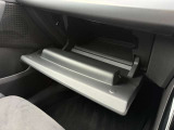 在庫車両はストックヤードにも保管してございます。あらかじめ在庫確認及びご来店日時のご連絡を頂けますと円滑なご案内が可能です。