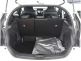 広々としたラゲージスペースを備えています。大きなものや長さのある荷物もしっかりと積み込めます。