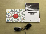 車両取扱説明書・ナビゲーション説明書・整備点検記録簿が揃っております。