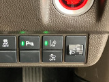 【LKAS】車線の中央付近を維持するようハンドル操作を支援する機能。車線をはみ出しそうな場合も警告音と共にハンドルが正常な位置に戻ろうとします。