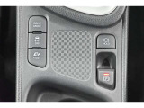 電動パーキングブレーキを搭載。スイッチ操作でパーキングブレーキを作動・解除することが可能です。