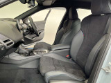 【お車の品質について】内外装の状態をより詳しくお伝えするため第三者機関《AIS》による公平かつ厳正な検査を実施いたします。お車の状態を数値化した車両評価証もご覧頂けます。※検査待ちの場合もございます。