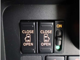 両側電動スライドドアがボタンで開閉可能です。