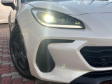 【ダブルファンクションターンランプ付きLEDヘッドライト】人気上昇中のダブルファンクションターンランプを装備!ウィンカーとデイライト&車幅灯を兼用し、特別感のあるエクステリアを演出します。