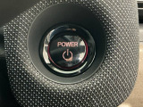 【スマートキー】持っているだけでエンジン始動や、ドアロックの開閉まで出来ちゃう賢く便利なスマートキーを装備!暗くなってもキー穴を捜す必要が無くとっても便利ですから人気の装備です♪