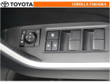 電動格納ミラーは、スイッチで簡単操作!狭いスペースでの取り回しや駐車時に大変重宝します。
