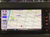 インダッシュメモリーナビ付。スマホ感覚で操作できるタッチパネル式。