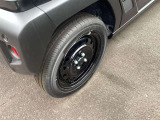 ☆お車についた傷やヘコミ、事故の修理もハヤシにお任せください。自社鈑金工場で修理ができますの安心です☆