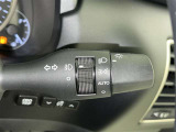 【オートライト】車外の明るさに応じて自動的にライトの点灯・消灯をしてくれます