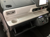 当店は新車・中古車の併売店です。全車認定中古車です。泉佐野市・貝塚市・熊取町・田尻町・泉南市・阪南市・岬町の泉州地域のお客様、大阪府内や他府県のお客様もお待ちしています。ご連絡お待ちしています。