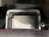 【助手席シートアンダーボックス】運転用の替え靴や、車内に常備したいこども用品、着替えた服などを収納できます★