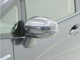 ◆ドアミラーウインカー◆ドアミラーにウインカーを装備しています。対向車に自身の進行方向を合図し安全に運転できます。