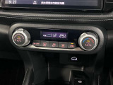 【オートエアコン】設定した温度を保つように自動で風量調節をします。快適なドライブができますね!