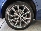 BMWならではの卓越した走りを支えるホイールと足回りです!