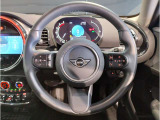ミニ独特のゴーカートフィーリングと呼ばれる軽快なハンドリングはAT車、MT車のどちらでも楽しめます。