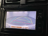 ハンドル操作に連動してガイドラインが変化するバックカメラ搭載。 クルマには構造上たくさんの死角があるのでとても便利な機能です。 あくまでも補助の為の装備なのでバックは目視が大事です
