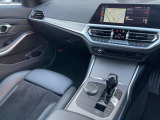 BMW Premium Selection 江戸川は、約20台の展示スペースがあり、常時新車拠店より厳選された認定中古車が続々と入庫しております。