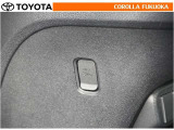 ショッピングフックにバック等の持ち手を掛けておけば、運転中に倒れたり落ちたりが気にならないので、運転に集中できますね!