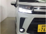 LEDヘッドライトです。デザイン性がよくとても明るいので、夜間の走行や悪天候でも安心です。しかも長寿命!