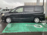 納車前には当社整備工場にて、日産整備士が、整備を実施。安心してお乗り頂けますようお渡しさせていただきます。