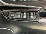 パワーウインドウスイッチ、いたずら防止・挟みこみ防止に、ウインドウロックスイッチを使用ください。便利な電動可倒式ミラースイッチ、集中ドアロックスイッチ