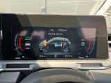 メーターもかっこいいモニタータイプになっています!モニター内には運転を支援してくれる様々な情報が表示されます◎