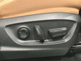 パワーシート搭載♪細かい姿勢調整がワンタッチでできて、長時間運転でも疲れにくい快適装備です^^