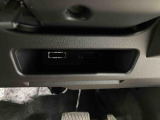 また、お車にあまり詳しくない方でも安心して立ち寄って頂けるお店作りを目指しています。中古車選びに不安があるという多くのお客様の声に応えるべく『親切・丁寧・明瞭』をキーワードにしっかりサポート致します。