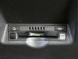 ETC車載器付きです。高速道路の料金所もスムーズに通過できます。※セットアップ費用は別途必要です。
