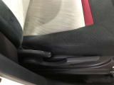 高さを調整できるシートで、運転する方の目線を調整できます!