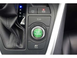 ★パーキングブレーキの作動・解除が簡単になった電動パーキングブレーキ。