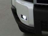 LEDフロントフォグランプを装備しております。
