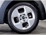 自宅にいながら車両の御確認ができます。お客様へ車両の詳細画像をお届け出来ます。お気軽にお申し付け下さいませ。