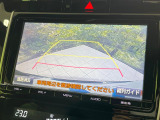 【バックカメラ】駐車時に後方がリアルタイム映像で確認できます。大型商業施設や立体駐車場での駐車時や、夜間のバック時に大活躍!運転スキルに関わらず、今や必須となった装備のひとつです!