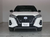 1年間、走行距離無制限の日産中古車ワイド保証付き・納車後の1ヶ月又は1000km時の無料点検、も付いてます。JAF・任意保険も当社で扱っております。是非、ご用命くださいませ。