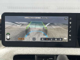 クルマの下が見えるインビジブルフードビュー!