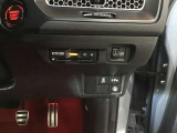 屋上展示場に常に50台以上の車両をご用意!お気に入りの1台が見つかるかも!?