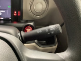 収納スペースが多く、日常の荷物や買い物にも対応。使い勝手の良い設計で、軽自動車とは思えない収納力を発揮します。【N-BOXジョイ】