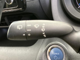 雨天時でも安心して運転できる、操作性に優れたワイパーレバーを装備。視界を確保し、安全な走行をサポートします。