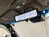 デジタルインナーミラー付き。リアカメラの映像を表示するため、死角が少なく、後部座席や荷物の影響を受けずらくなり運転をサポートしてくれます(^^♪