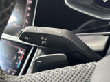 当店では、Audiの基準に基づく100項目にわたる納車前の法定点検・整備を無償で実施したうえで、ご納車しております。さらに当店では1年間の長期保証を無償付帯しております。