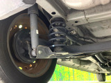 お車を安心してお乗りいただく為には、足回りの定期点検が欠かせません。サービスサポート(有償保証)では無料点検もご提供しており、安心のカーライフをお過ごしいただけるサポート体制が整っています。