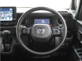 ◆ハンドル・インパネシフト◆シフトノブはインパネに配置されているので、運転席&hArr;助手席の移動が簡単。