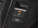 ◆オートブレーキホールド機能付き電子パーキングブレーキ◆ブレーキペダルを足から離しても停車状態を保ちます。アクセルを踏めば自動でブレーキが解除され、発進可能!