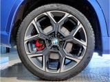 BMW純正アルミホイールです。納車時にはアルミホイールコーティングも承っております!是非ご検討下さいませ。
